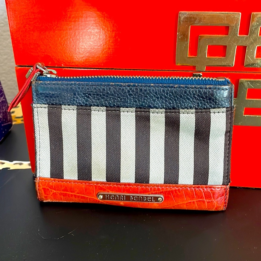 Henri Bendel Coin Purse Wallet